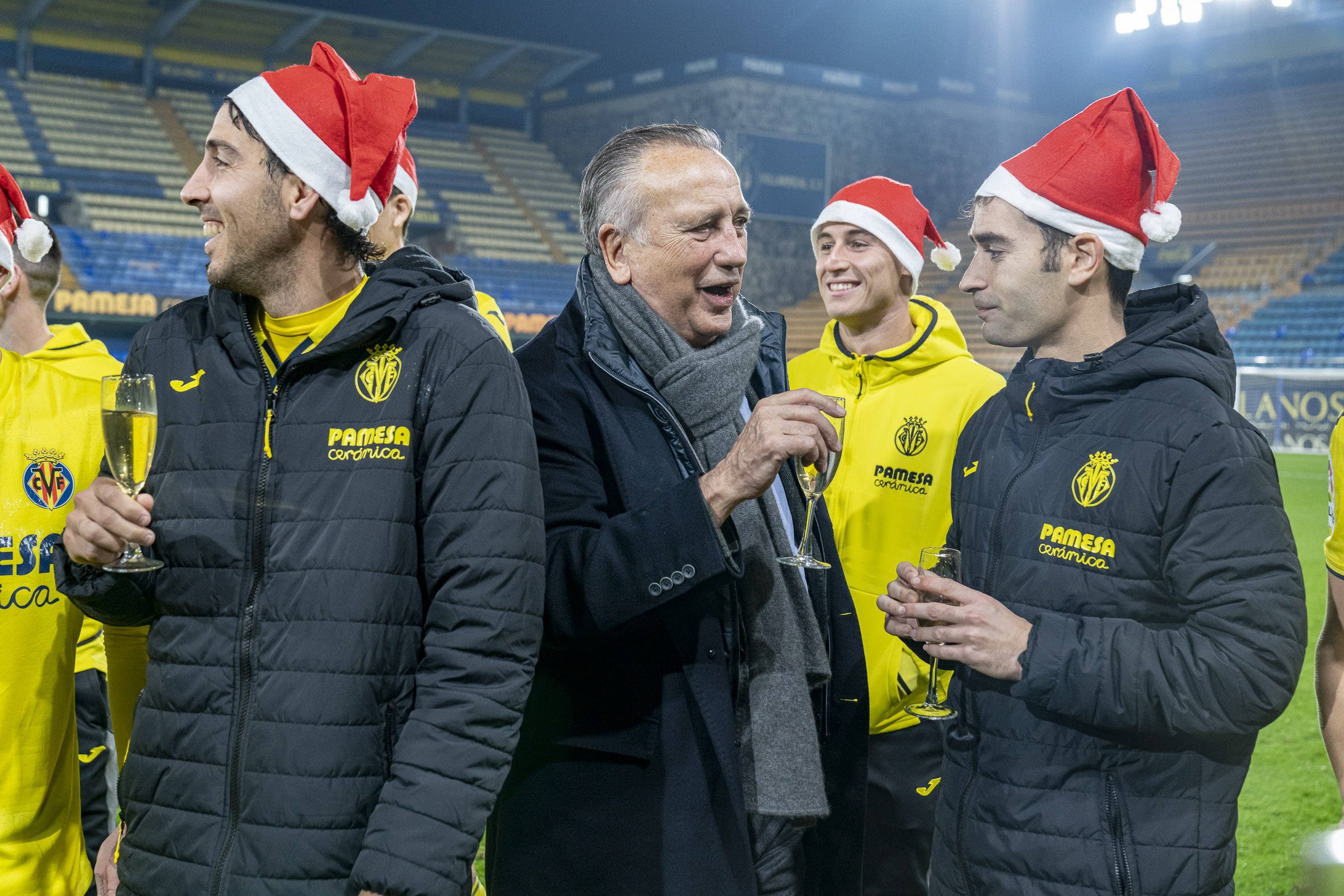 卡斯泰兰诺主场取胜，排名有所提升