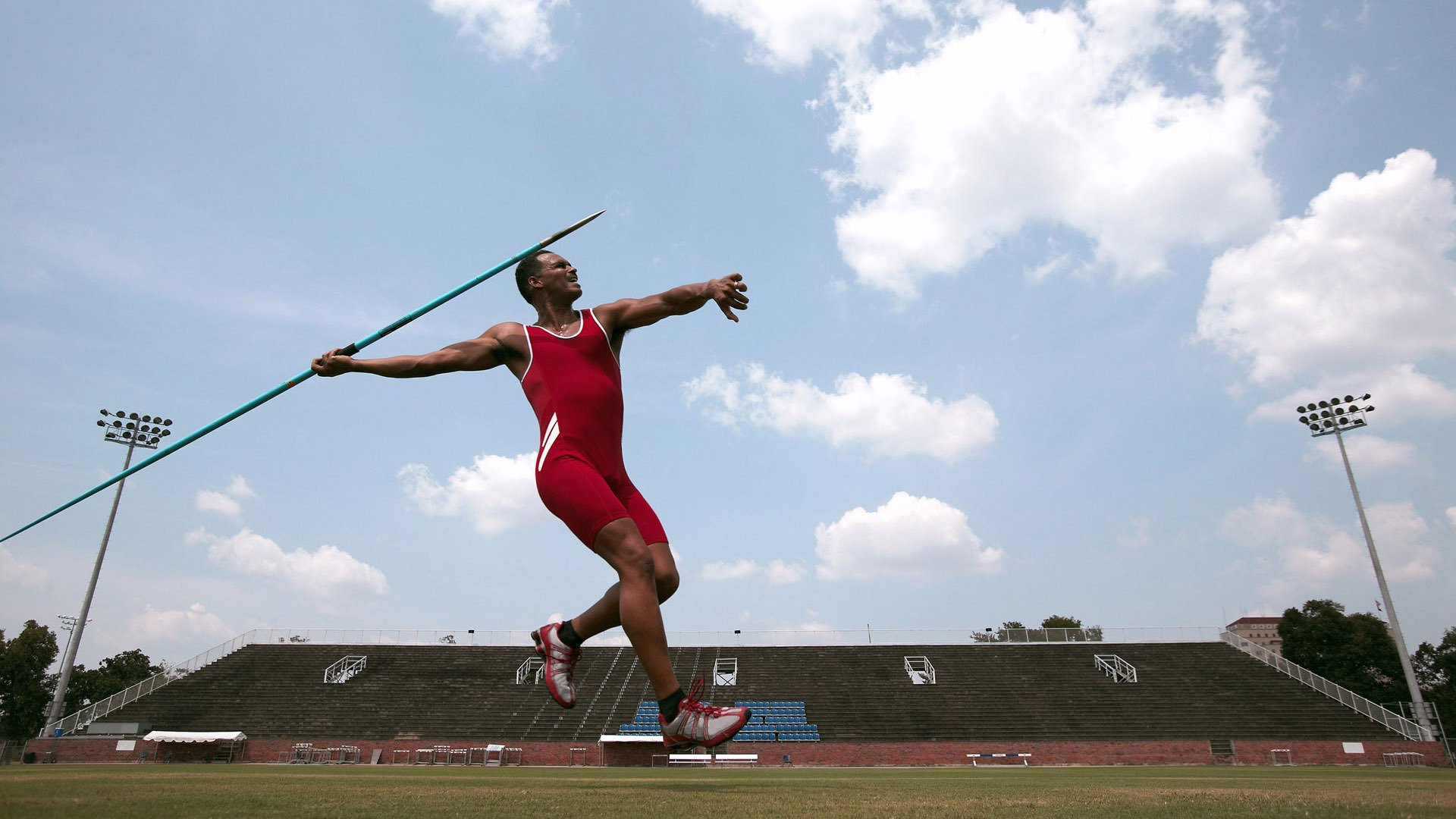 乔治封神夜，当唯一性在总决赛的刀锋上起舞