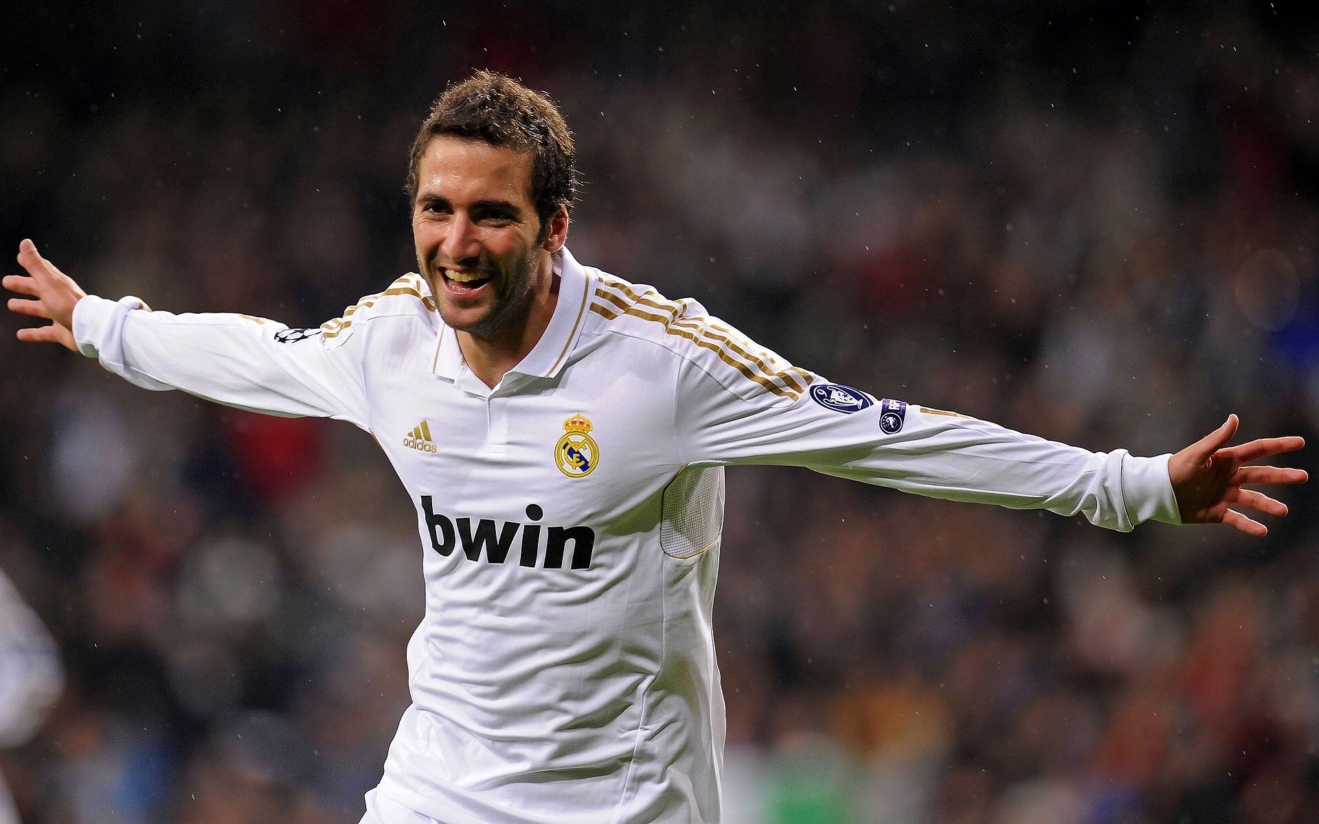 布雷默爆发，比利亚雷亚尔的闪电战术如何‘速胜’安哥拉式防线？