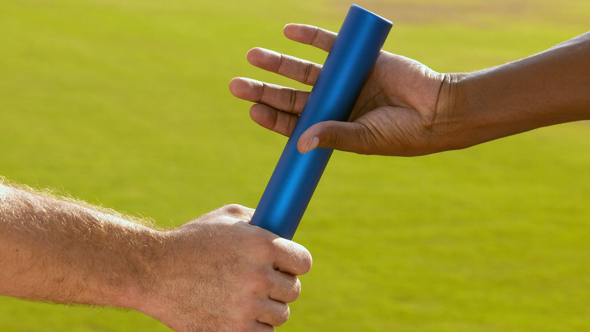 哈斯绝杀梅赛德斯，汉密尔顿状态火热难掩团队策略之殇